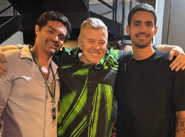 Miguel Falabella e os dois filhos (Créditos: Divulgação)